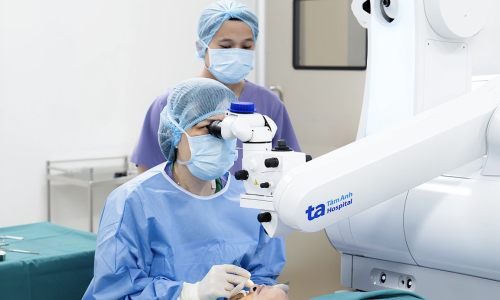 Why is 18 the minimum age for myopia correction surgery?