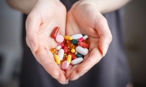 Who should take multivitamins?