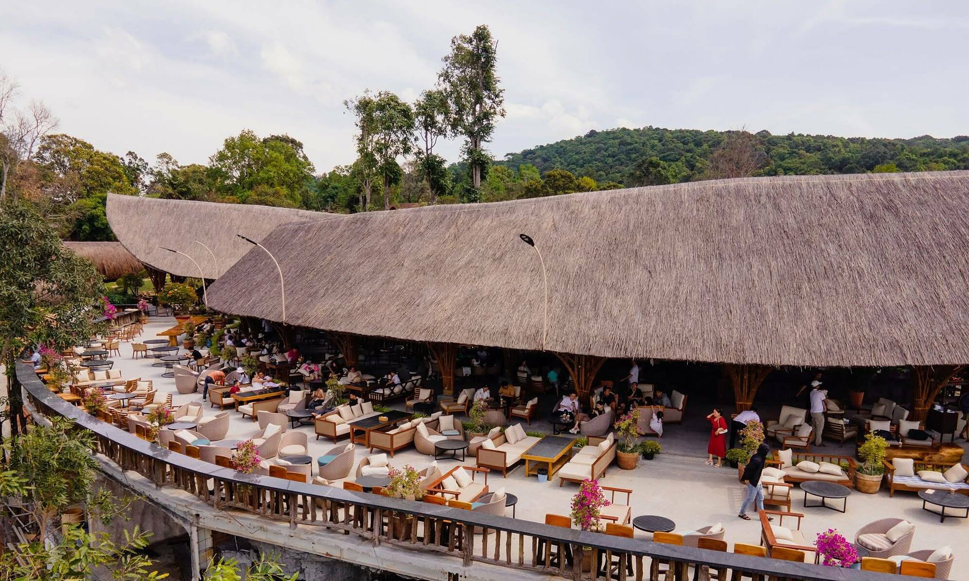 Illegal mountain resort in Phu Quoc demolished
