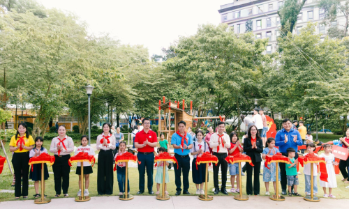Generali inaugurates children's playgrounds in Ho Chi Minh City, Hai Phong