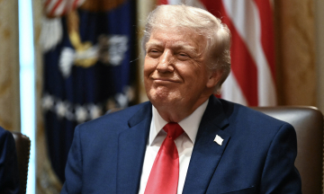 Donald Trump seeks meeting with Iran's supreme leader