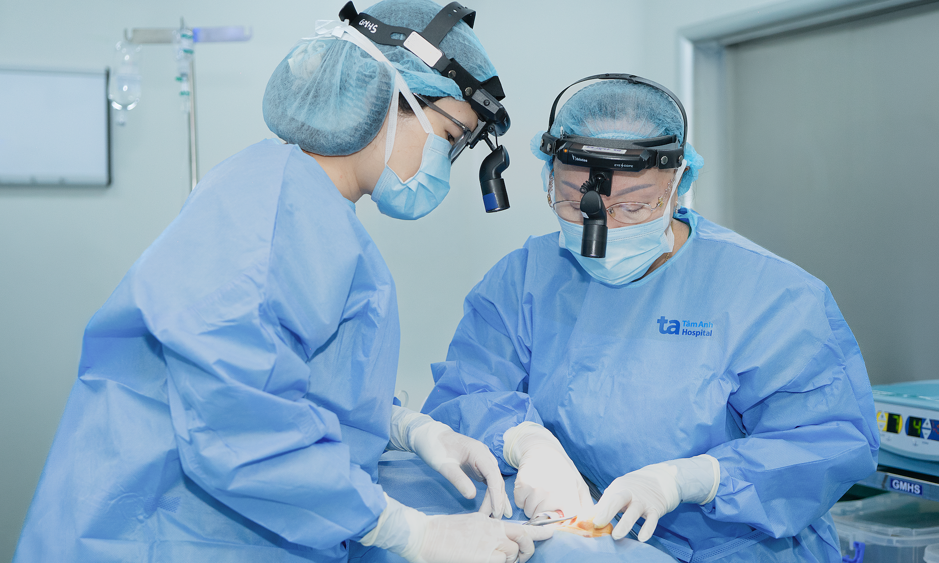 Pyriform sinus cancer metastasizes to esophagus
