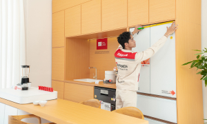 Toshiba's built-in refrigerator achieves 600 mm depth standard