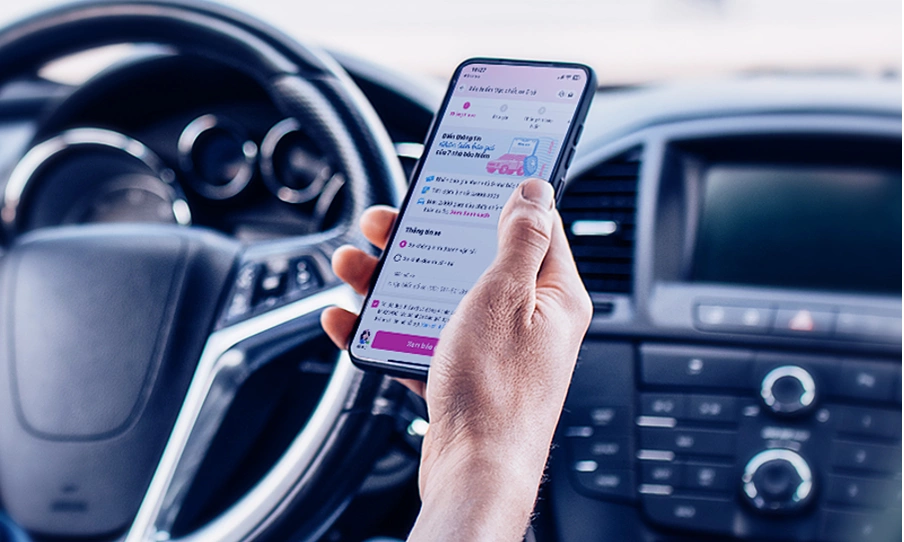 MoMo offers online car body insurance solution