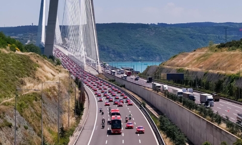 Over 100 vehicles escort turkey national team to 2026 World Cup