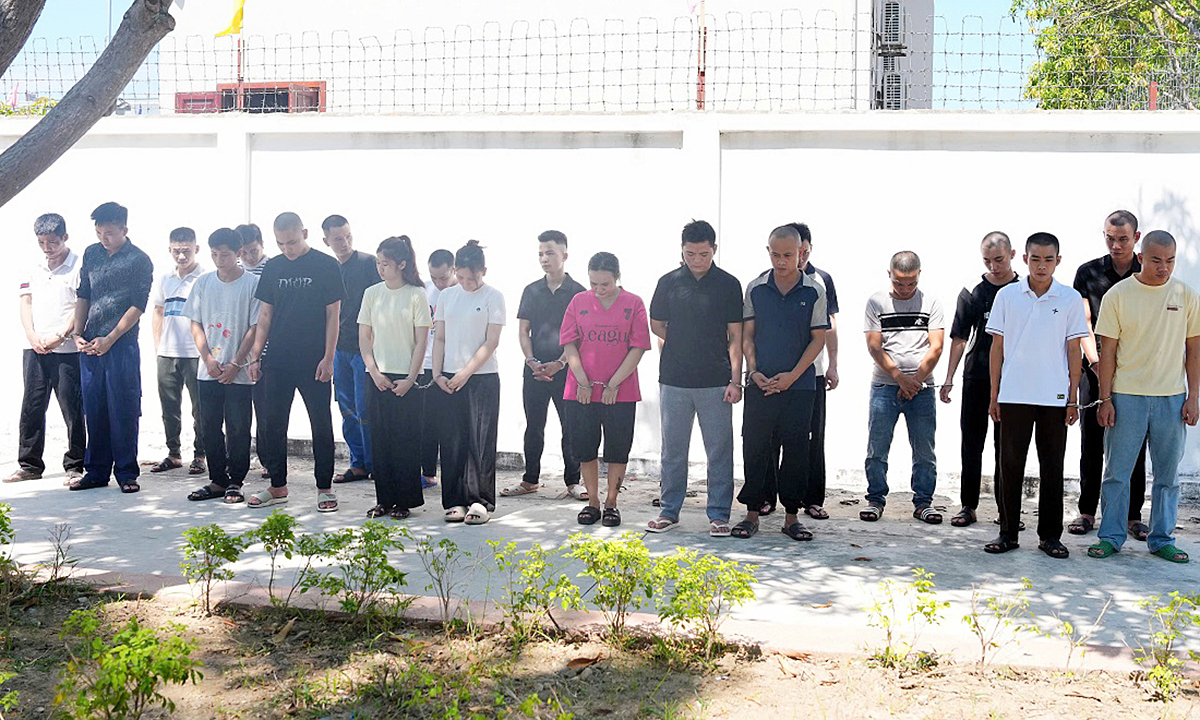 Dozens fall victim to 'pretty girl' scam, losing 36 billion VND