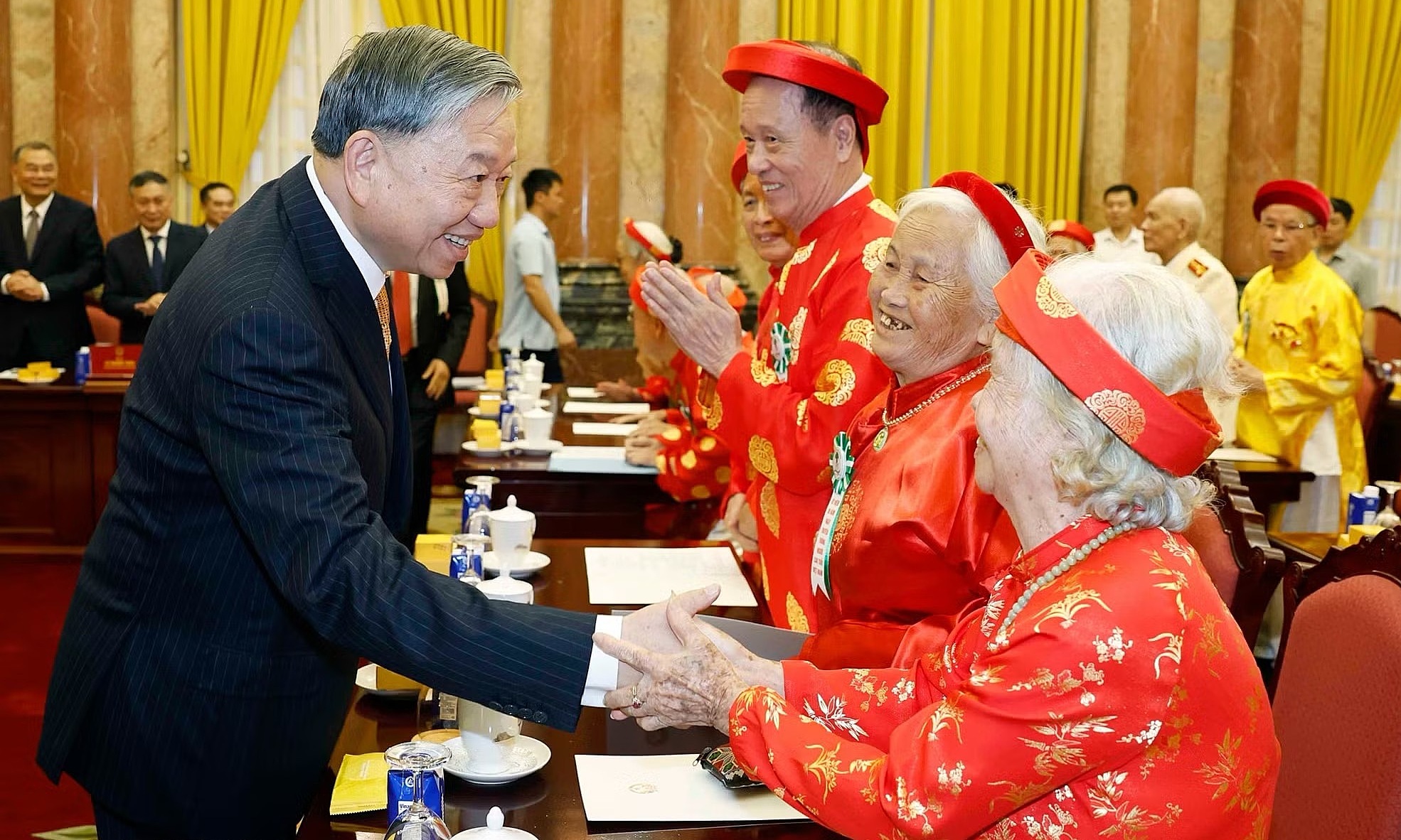 General secretary, president: a shift in mindset towards the elderly is needed