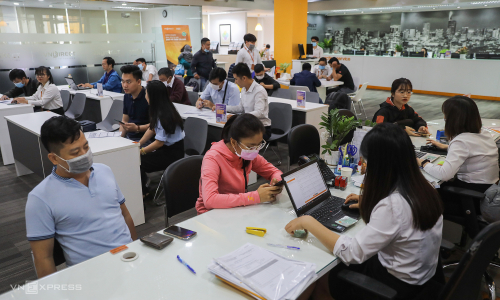 Proposal to not mandate paper contracts for securities companies with investors