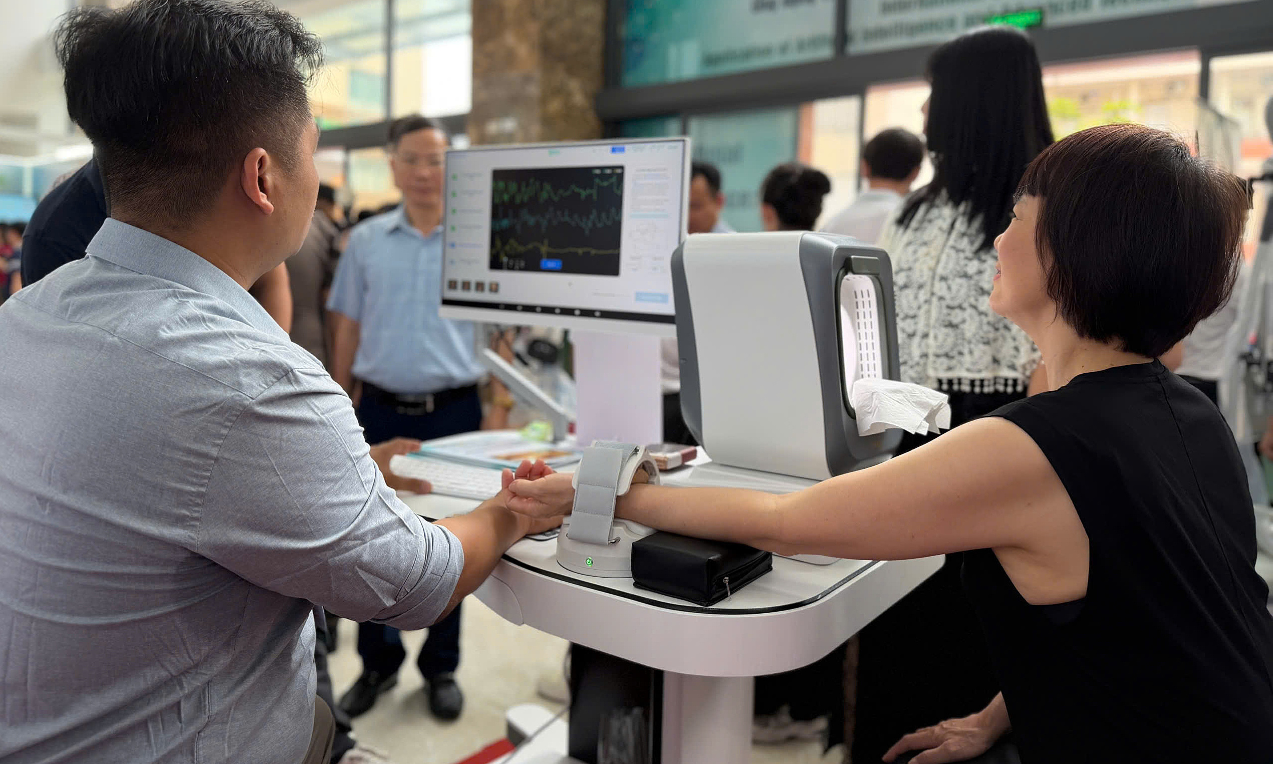 Modernizing Vietnamese traditional medicine