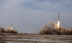 Iran launches missiles at US bases in the Gulf
