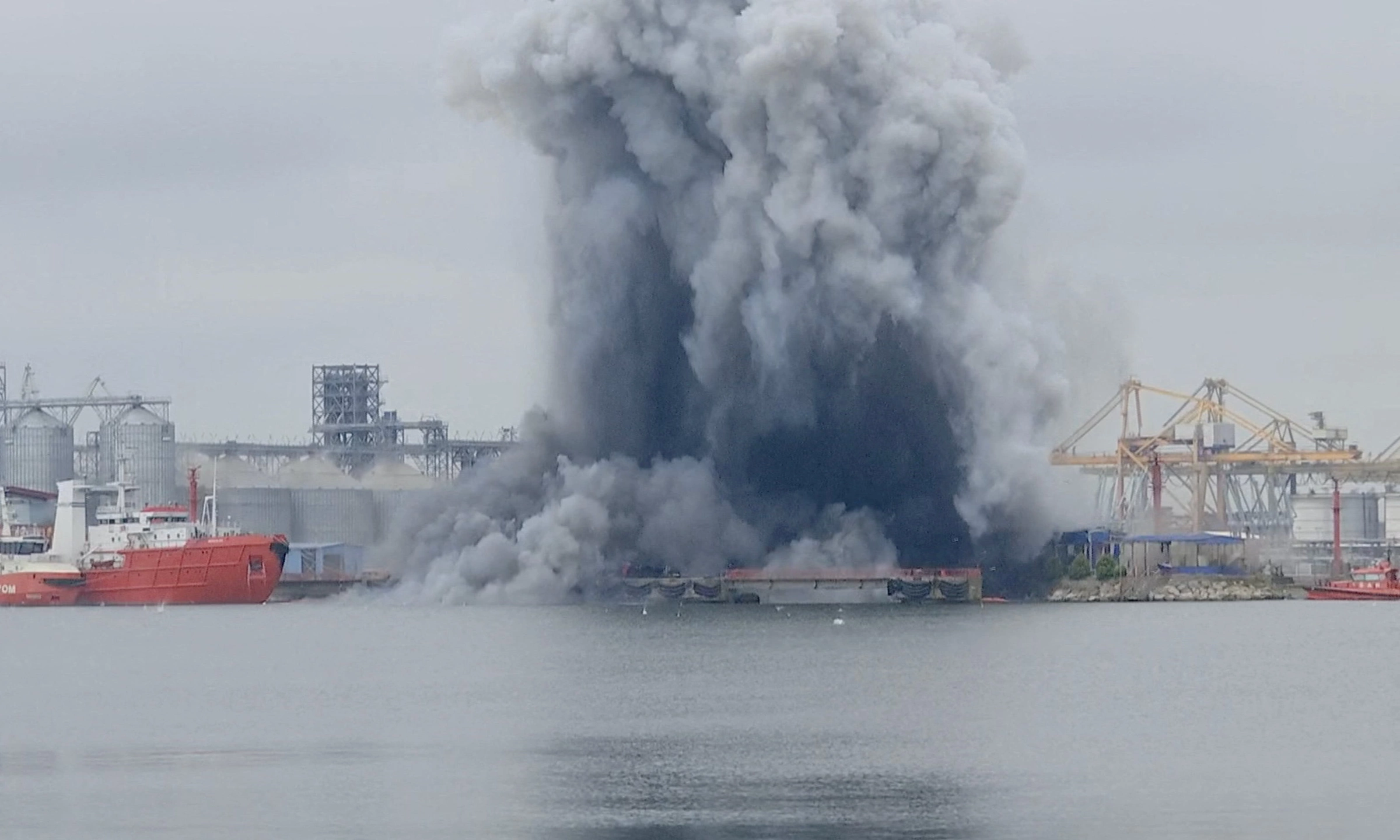 Ukrainian suicide drone explodes near Romanian oil port