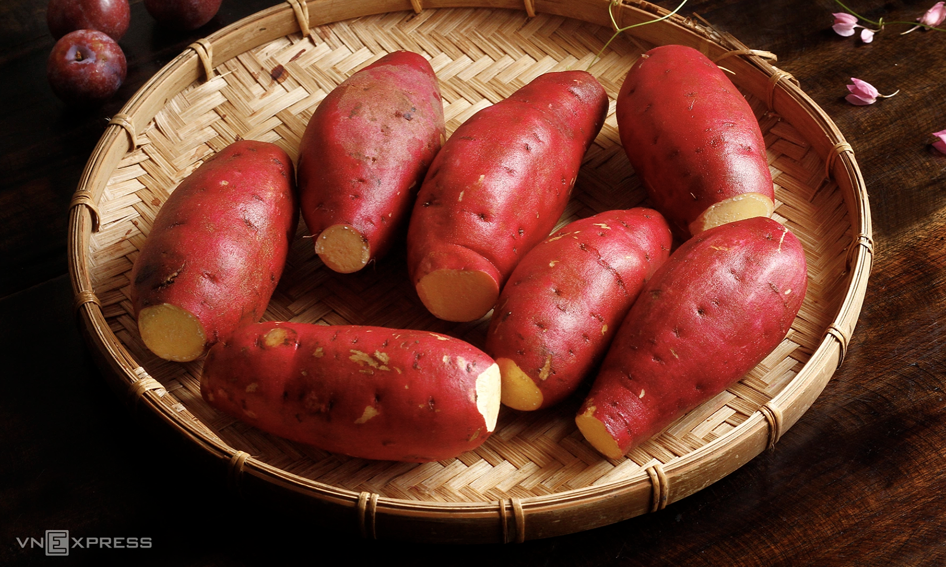 4 'golden' food groups to help prevent colorectal cancer