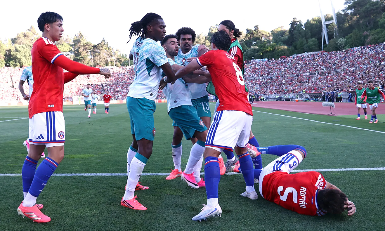 Portuguese forward slaps opponent in pre-world cup friendly