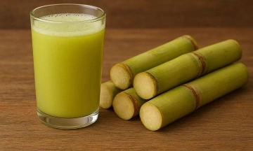 Does adding ice to sugarcane juice reduce its sugar content?