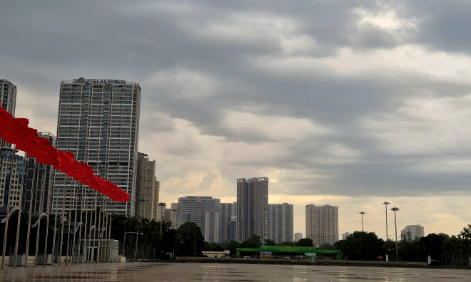 Hanoi braces for thunderstorms as northern provinces face landslide warnings