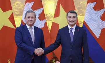 Vietnam - Cambodia to study cross-border economic zone development