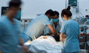 Saving a deaf and mute young man with a fractured skull after a traffic accident