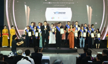 vRace receives its first Sao Khue award for community sports platform
