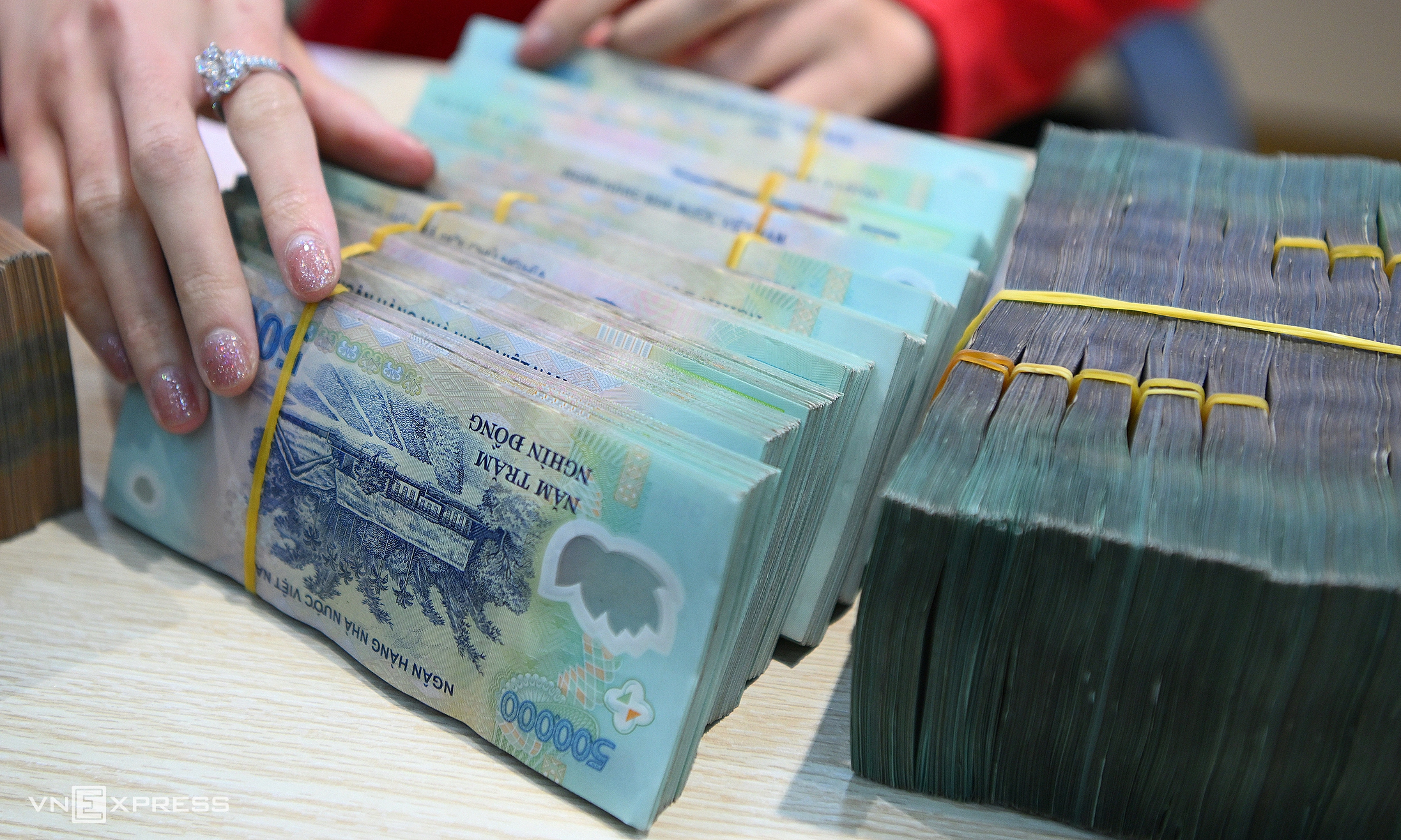 Bank employee 'leaks secrets' of six corporate clients to fraudster