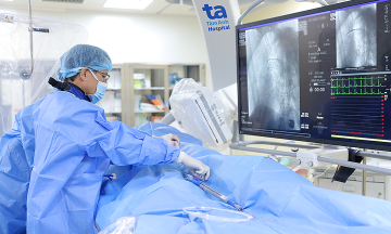 Asymptomatic aortic ulcer