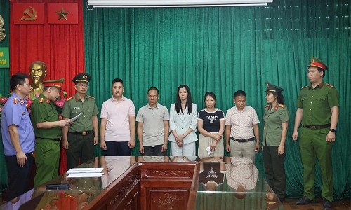 Five charged with falsifying social housing applications