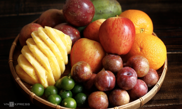 Doctor debunks eight common myths about eating fruit