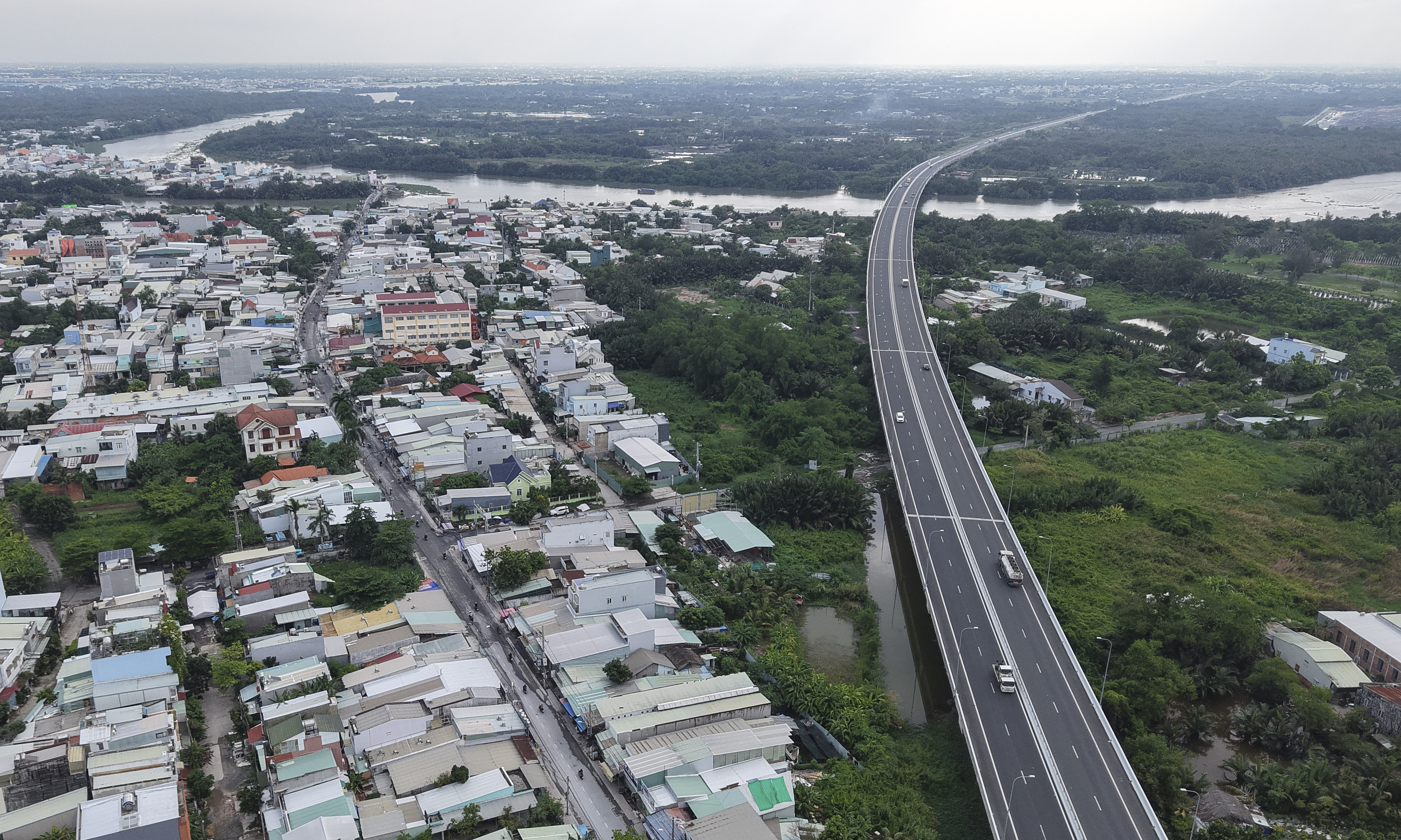 Prime Minister sets deadlines to resolve outstanding real estate projects