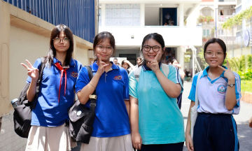 Answers for Pho Thong Nang Khieu high school's 10th grade entrance exams