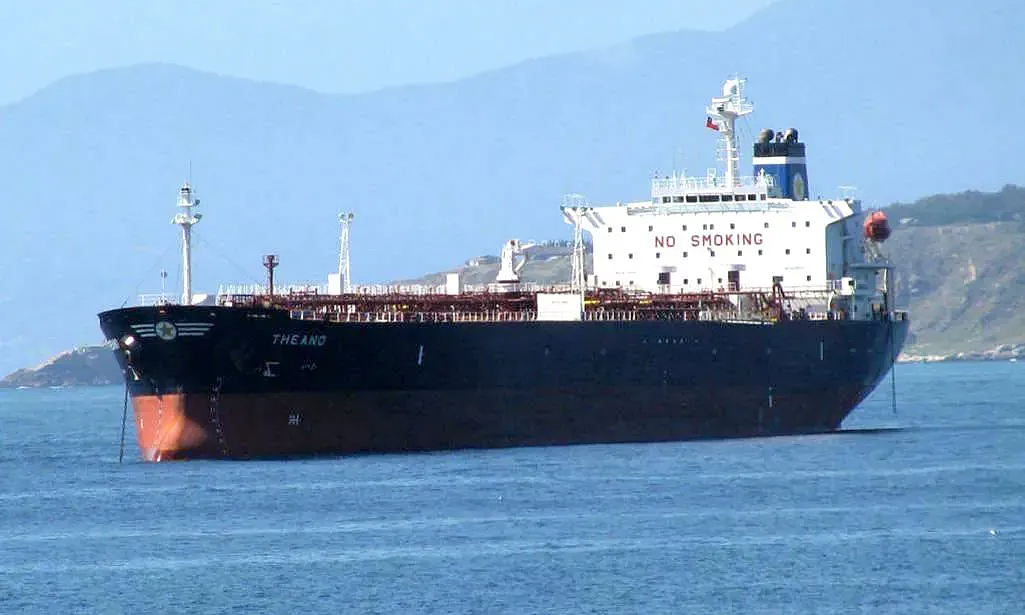 US attacks oil tanker near Strait of Hormuz, three sailors missing