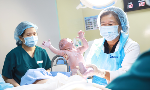 Can a woman have a vaginal birth after an appendectomy?