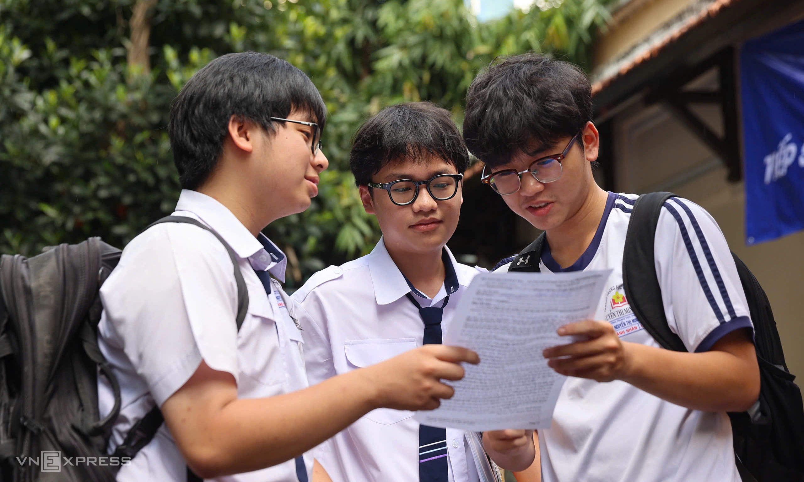 Three students affected by literature exam paper error