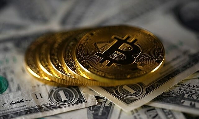 Companies increasingly buying less Bitcoin