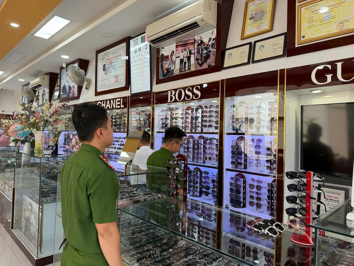 Woman who owned store selling fake Gucci, Dior, Chanel glasses charged