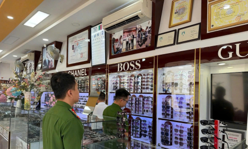 Woman who owned store selling fake Gucci, Dior, Chanel glasses charged