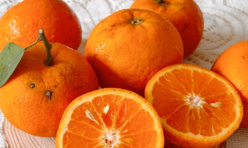 5 vitamin c-rich fruits beneficial for people with high blood uric acid
