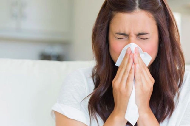 Doctor explains how to differentiate allergic rhinitis and sinusitis in summer