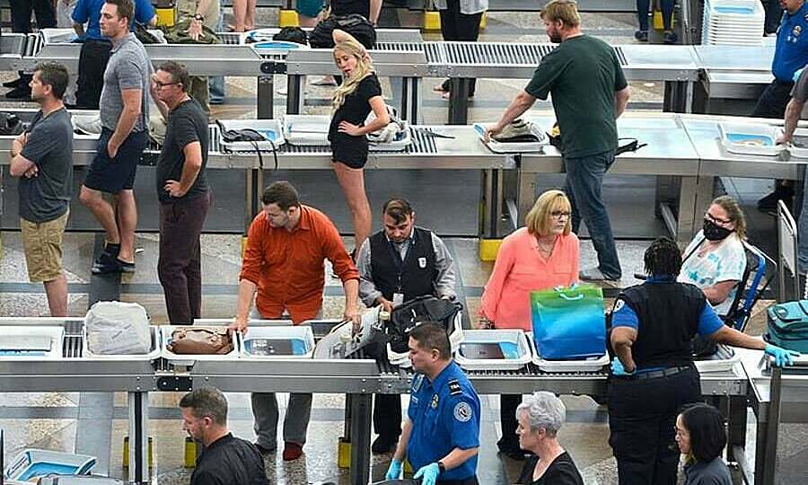 Tips for passengers to quickly navigate airport security