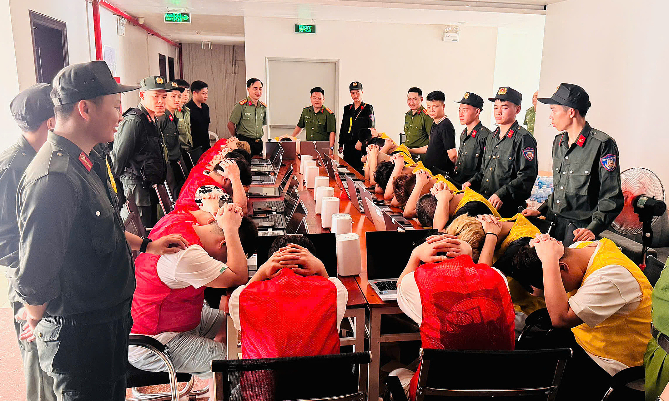 19 Chinese nationals caught scamming compatriots