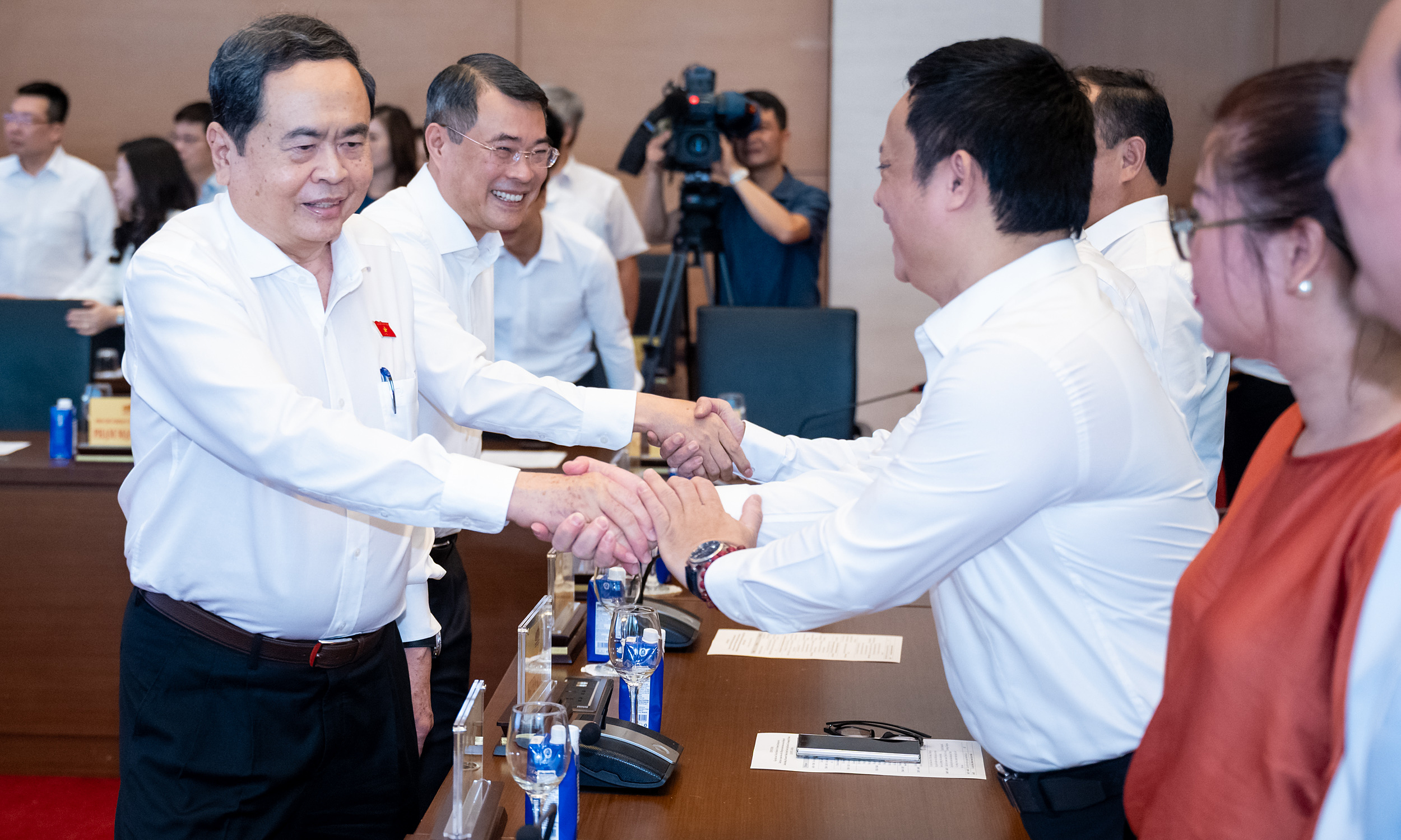 National Assembly Chairman and Prime Minister meet with press agencies