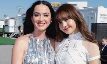 Katy Perry meets Lisa at World Cup