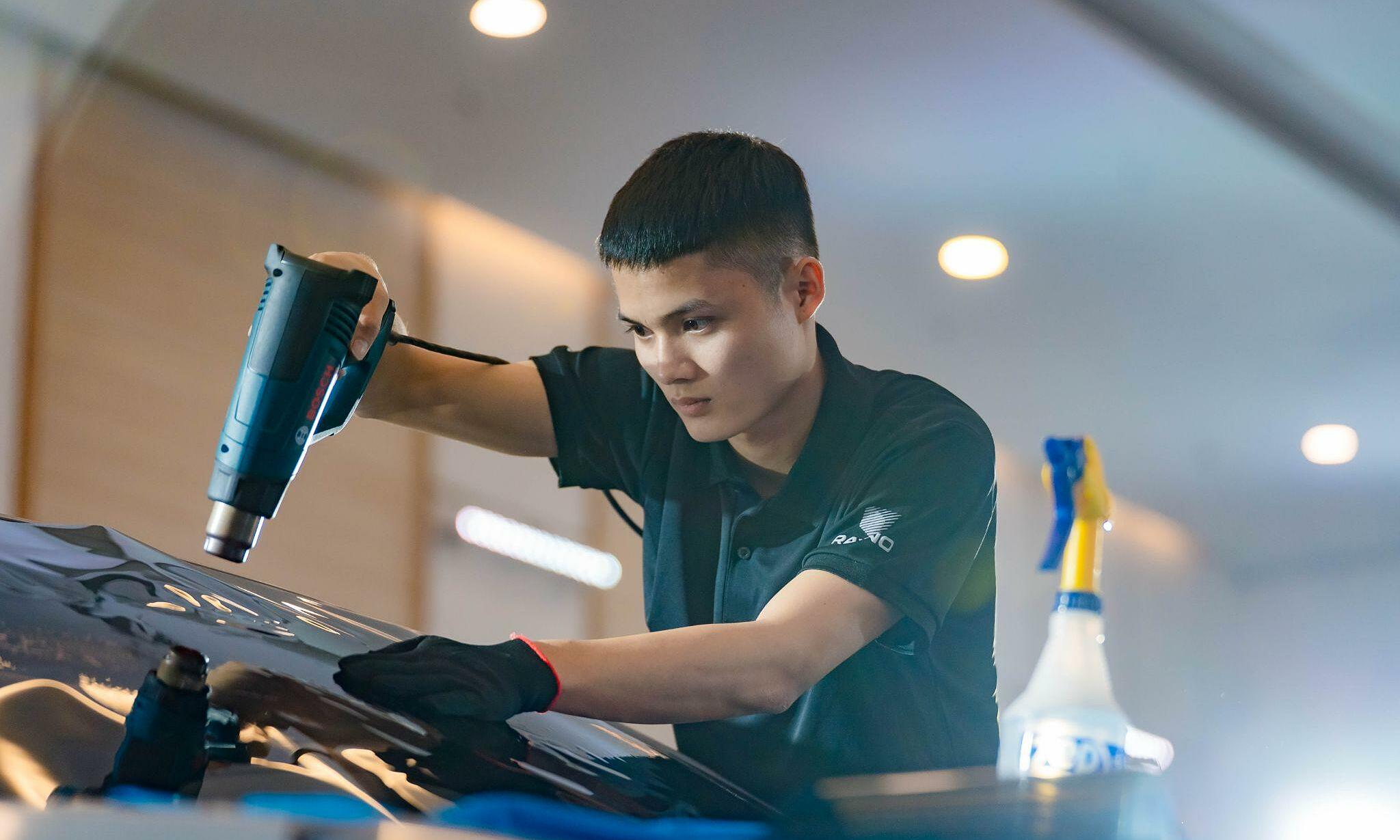 Nano carbon ceramic technology in Rayno Phantom automotive window film
