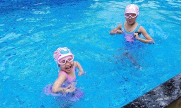 Common eye conditions children may get from swimming