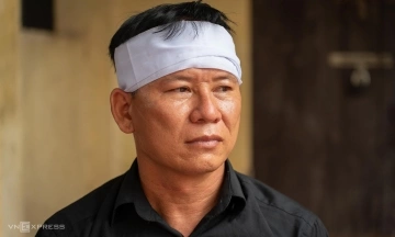 Witness to Lan Ha Bay boat collision: 'Only heard warning horn for hai seconds'