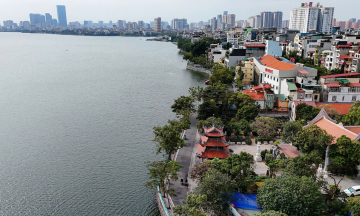Hanoi committee urges impact assessment for West Lake renovation