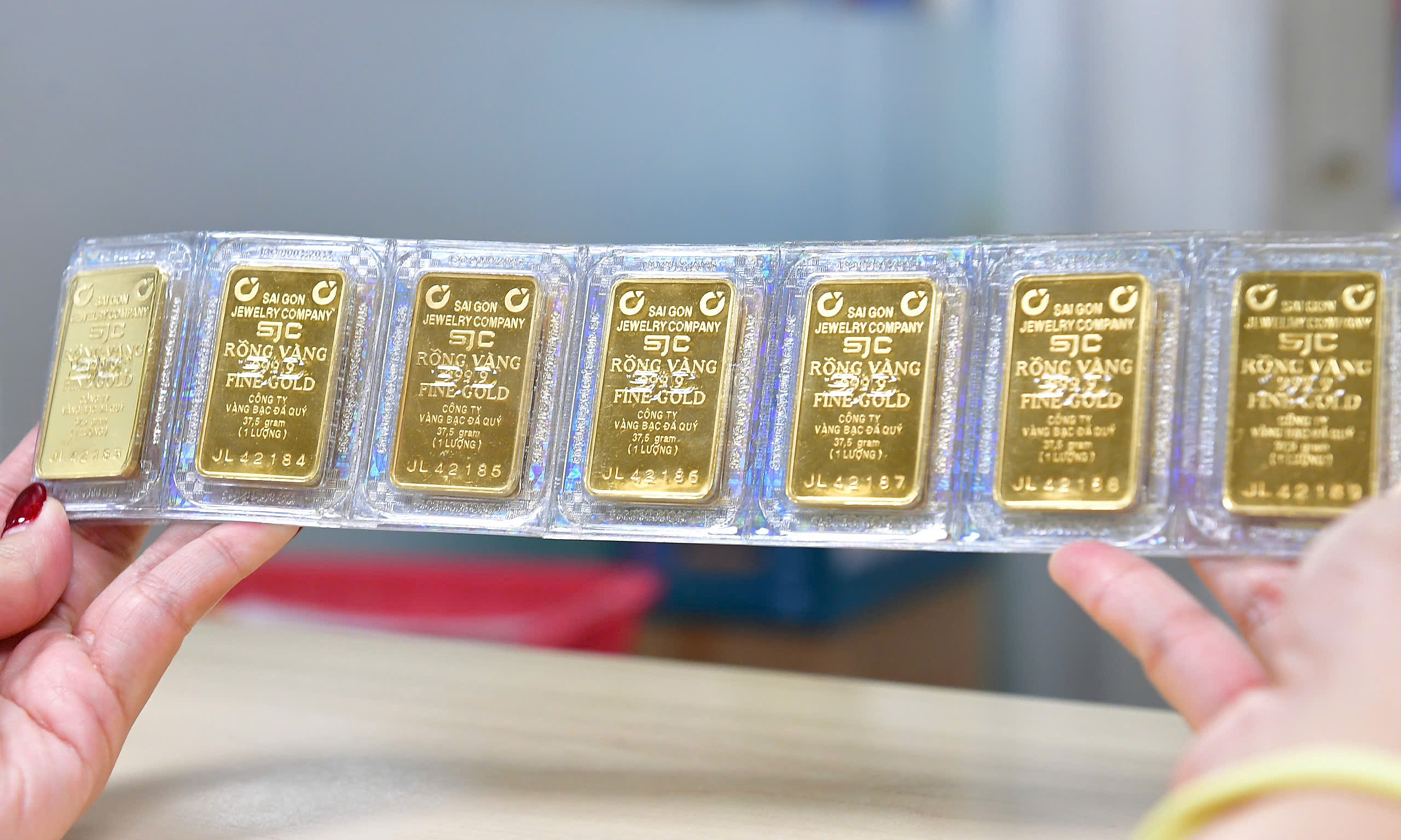 Proposed regulations: gold scales for transactions must be inspected and certified