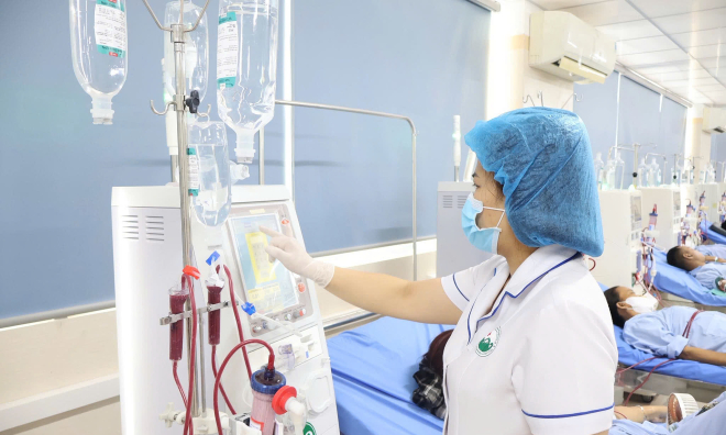 Hanoi offers up to 20 million dong monthly support for doctors transferring to grassroots level facilities