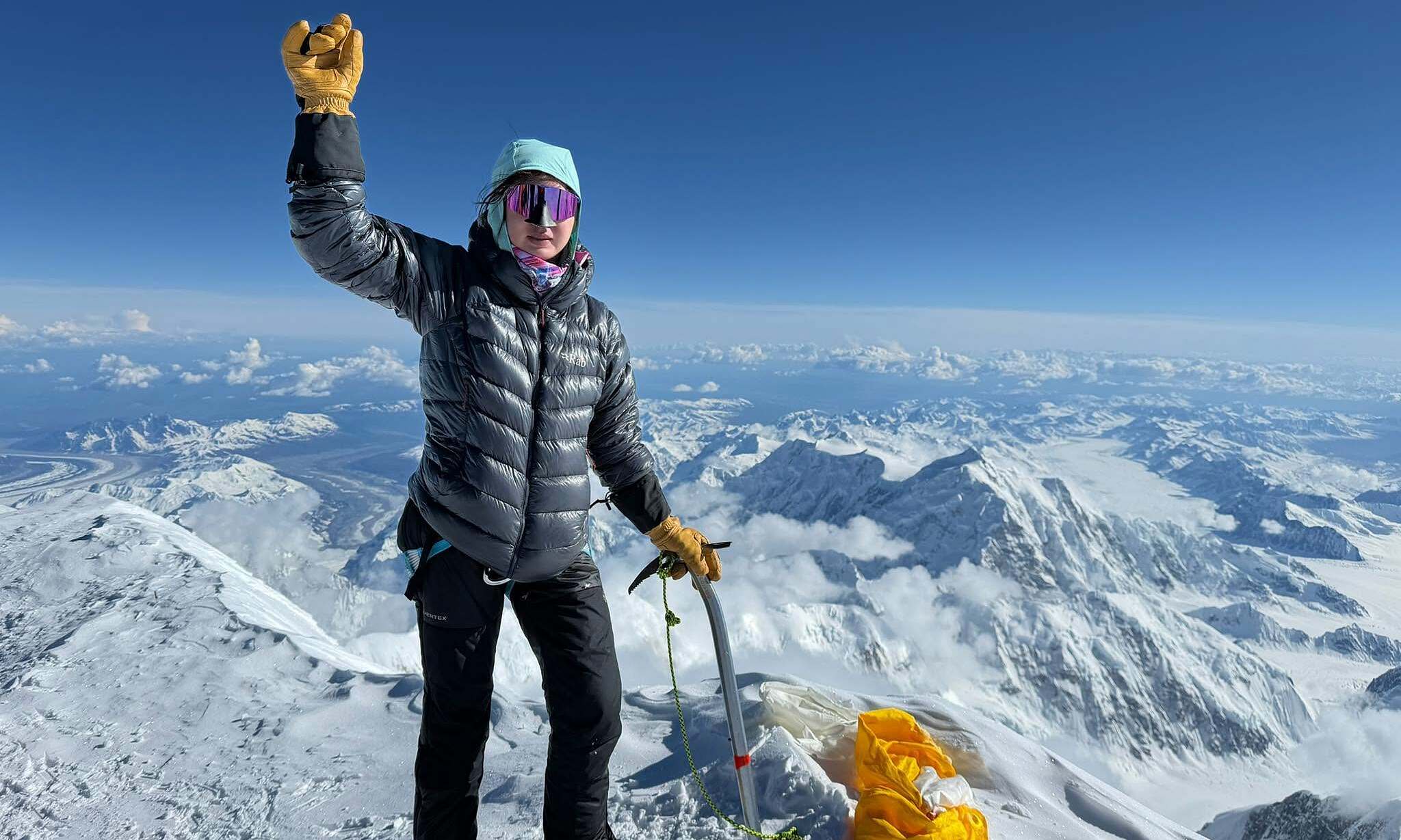 First Vietnamese woman conquers the world's seven highest peaks