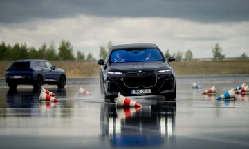 BMW invites customers to test armored vehicles