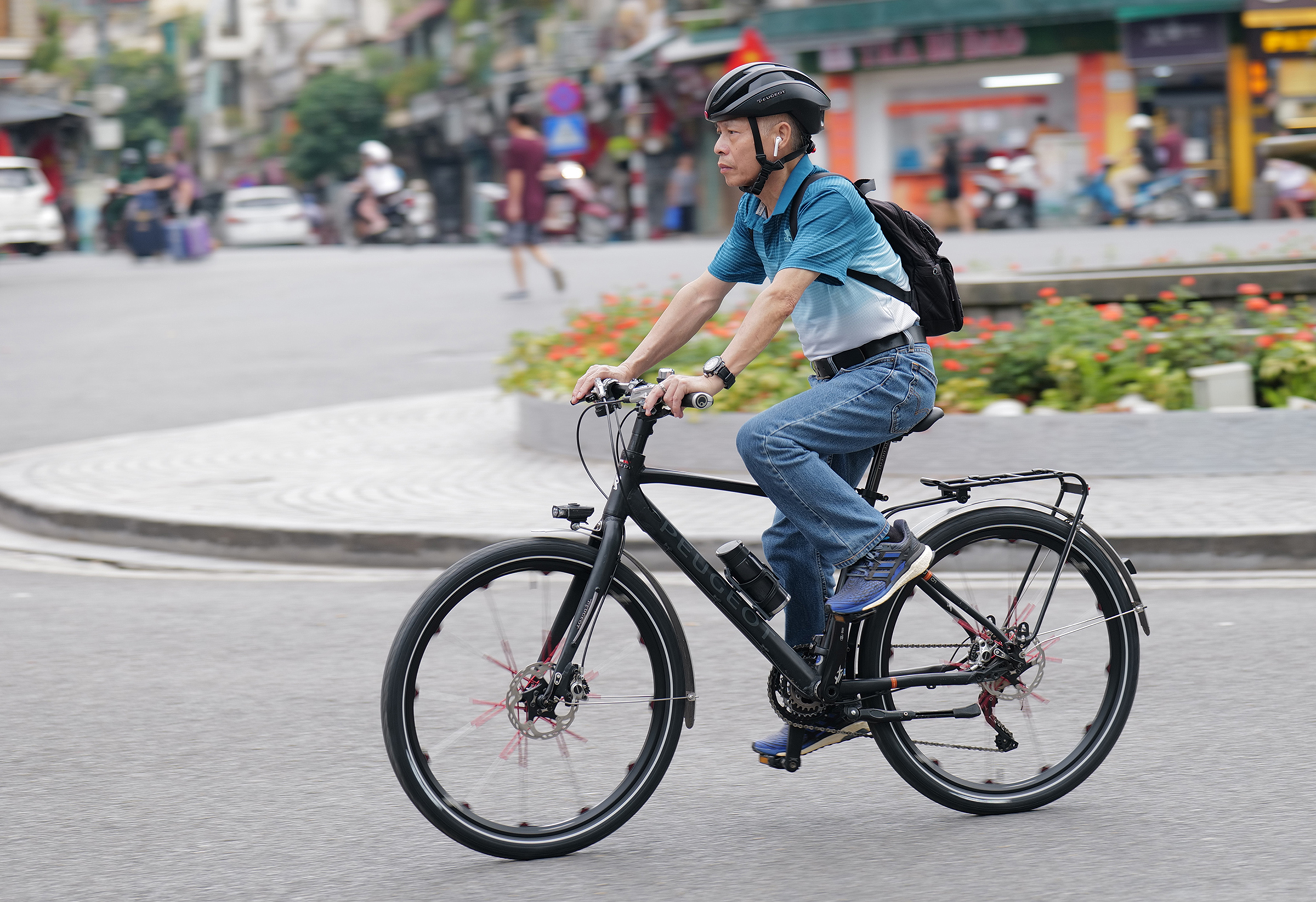 Proposed: retirees who continue working to contribute to occupational accident insurance