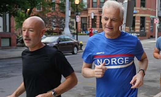 Norwegian prime minister gives interview while jogging